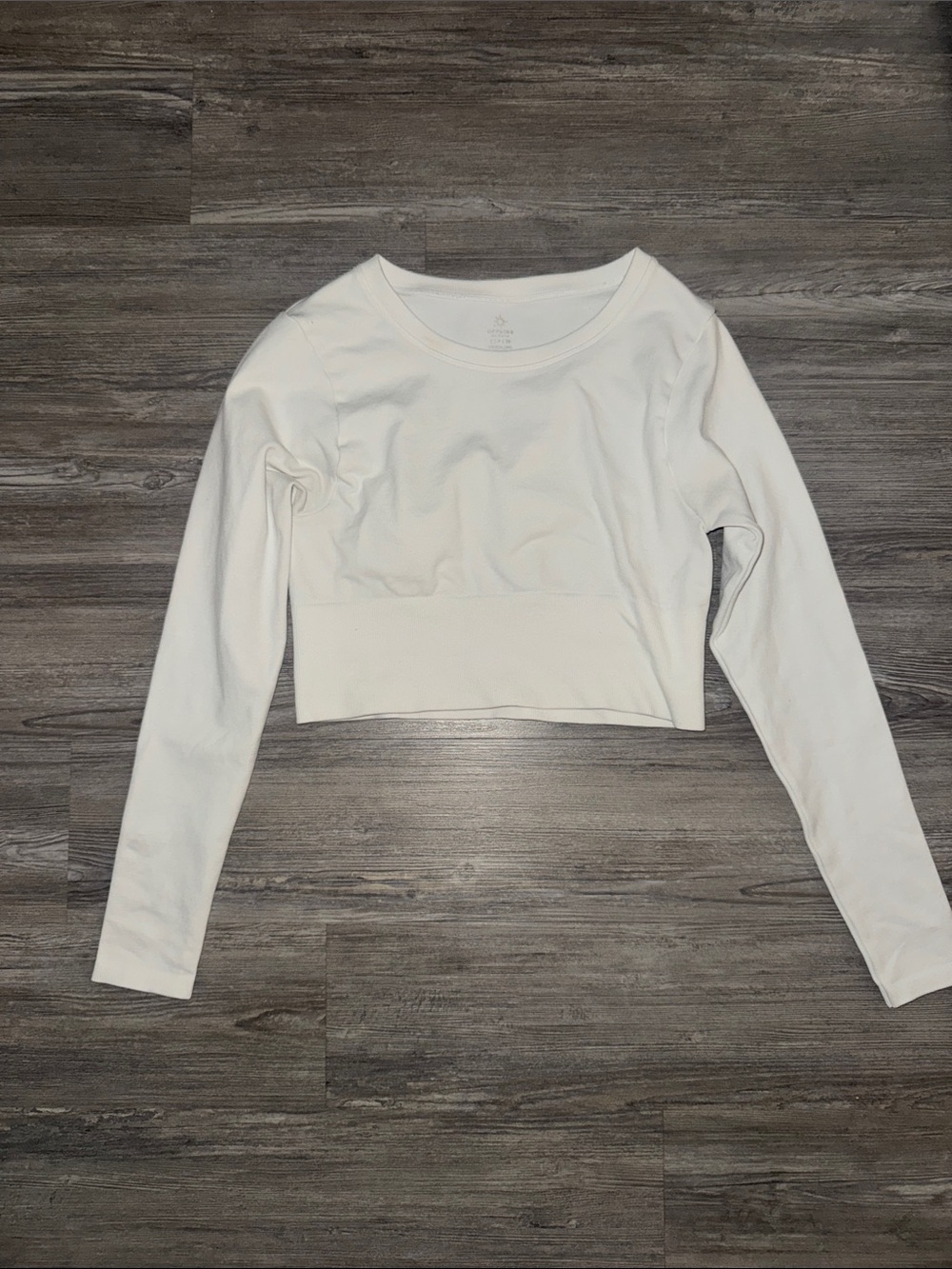 Offline Cropped Long Sleeve Ribbed Top - white